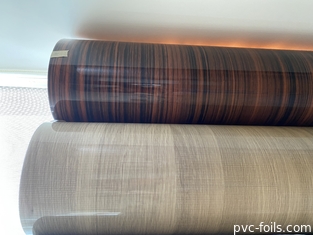 Alta película del PVC del lustre del grano de madera para los muebles decorativos