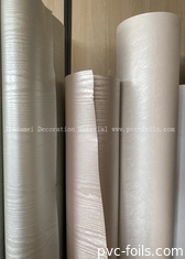 Película decorativa de PVC de acabado de madera blanca para puertas de membrana