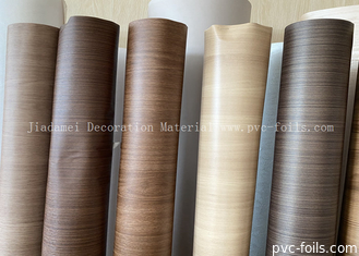 Películas decorativas de PVC en rollo Película de muebles de grano de madera para producir paneles de WPC