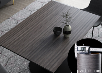 Muebles Película de superficie de PVC Diseño de grano de madera espesor personalizado para la laminación