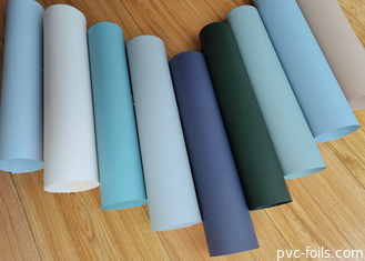 Rollo de película decorativa de PVC anti-huellas dactilares de toque suave para prensa de membrana