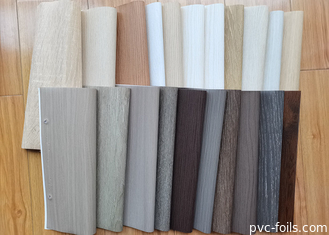 Filtro interior de PVC de superficie mate con madera para decoración de muebles
