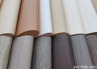 Película decorativa de PVC de textura de madera súper mate para paneles y perfiles de WPC