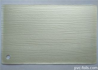 El roble pintado blanco pesado graba en relieve la hoja decorativa del PVC para la puerta del cuarto de baño