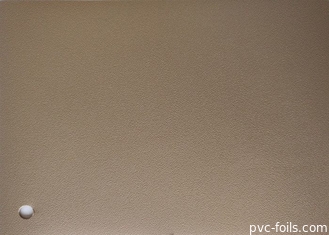 Color sólido de Brown que graba en relieve mantenimiento bajo de la hoja de los muebles del PVC