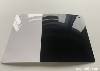 Alto pegamento de la prensa del vacío de la membrana de la lámina de PVC de la membrana del lustre