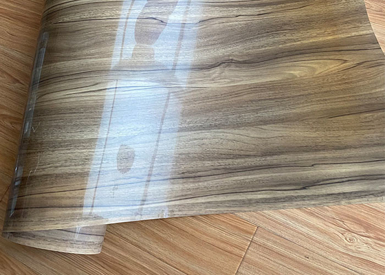 la madera decorativa gruesa de la película del PVC de 0.30m m efectúa la alta superficie del lustre