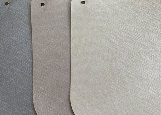 Película grabada en relieve rasguño de plata del PVC para la laminación decorativa interior del panel