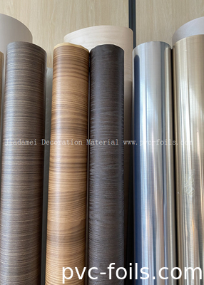 Película de revestimiento de perfiles de grano de madera de PVC para decoración de paneles de muebles interiores