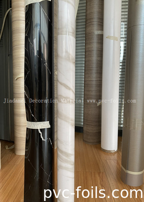 Envasado en rollo Nuevo diseño de mármol autoadhesivo de película de PVC para decoración de la superficie