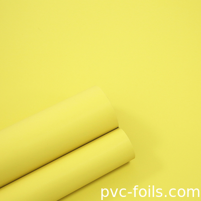 Película decorativa de PVC de color amarillo súper mate para puertas de gabinetes de dormitorio