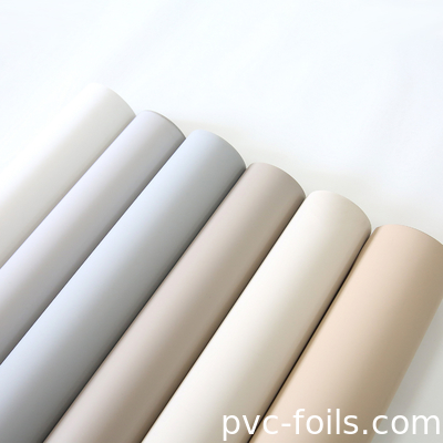 Película de muebles de PVC de color sólido antihuellas digitales para puertas de membrana