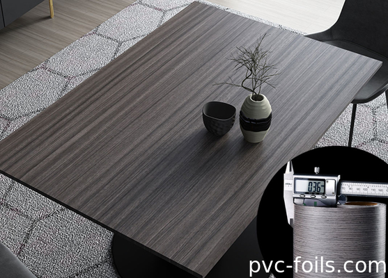 Muebles Película de superficie de PVC Diseño de grano de madera espesor personalizado para la laminación