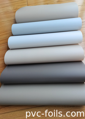 Película de PVC autoadhesiva impermeable al tacto suave para gabinetes de cocina