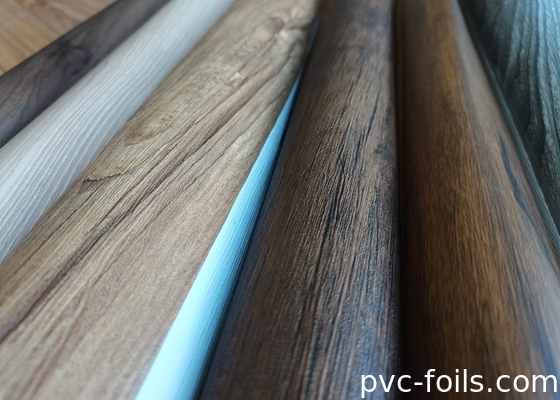 Película decorativa de PVC de grano de madera marrón y nuez para ventanas de plástico