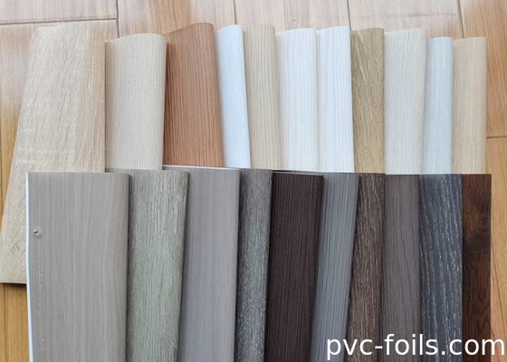 Película decorativa de PVC con granos de madera súper mate para el perfil y el envase de paneles de WPC