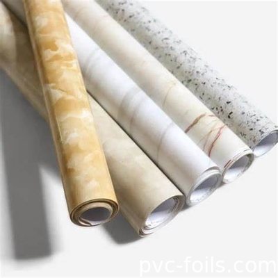 Impresión digital de película decorativa de PVC con diseños de mármol y madera para superficies interiores