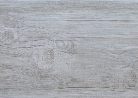 La madera de roble grabó en relieve la hoja decorativa de la puerta de los muebles del PVC